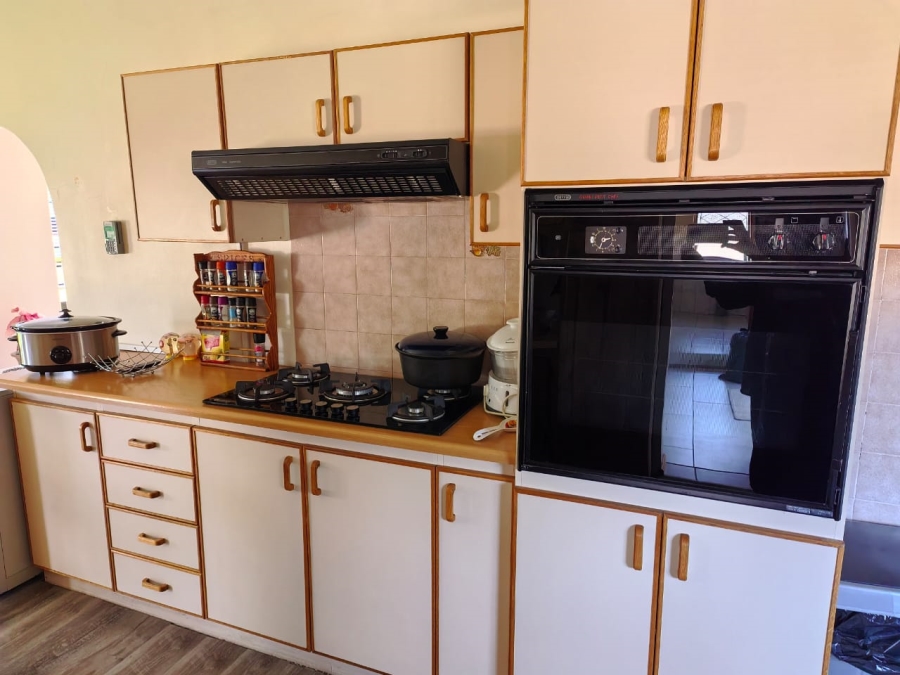 4 Bedroom Property for Sale in Retief Eastern Cape
